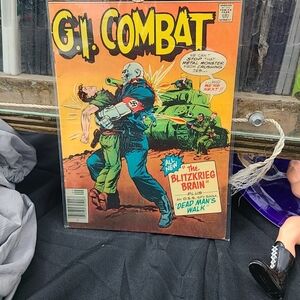 137026 GI Combat No. 194 DC Bronze Age Haunted Tank Very Good Condition 1076 sep